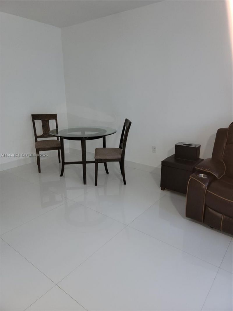 6300 SW 21st St, Unit 1, Miami, FL 33155 Photo