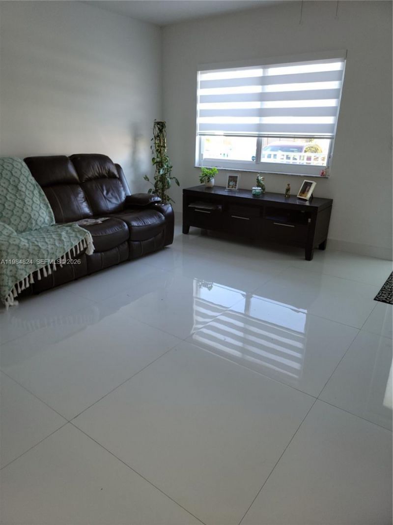 6300 SW 21st St, Unit 1, Miami, FL 33155 Photo