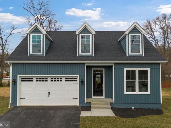 2032 WILLIAM AVENUE, ESSEX, MD 21221