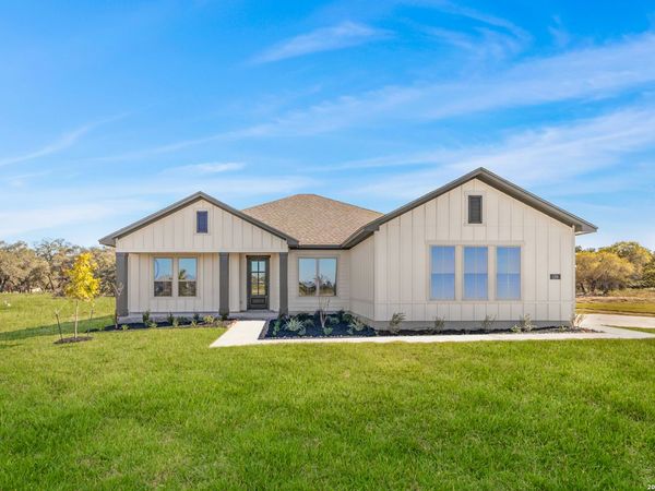 139 Pradera Ridge, Floresville, TX 78114