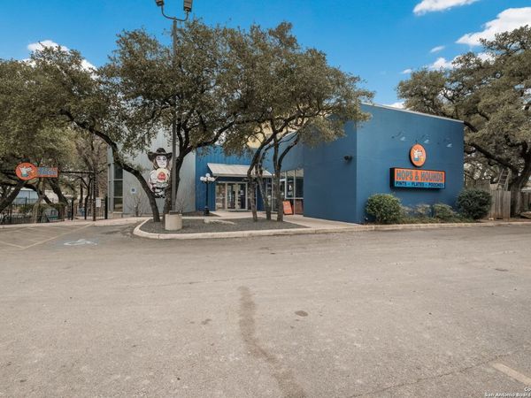 13838 Jones Maltsberger, San Antonio, TX 78247