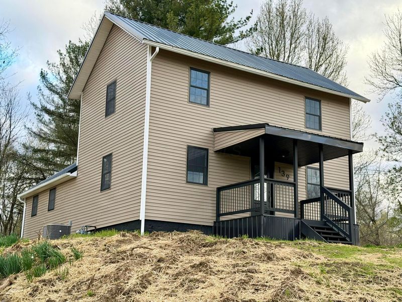 139 W High Street, Glenford, OH 43739 Photo 2