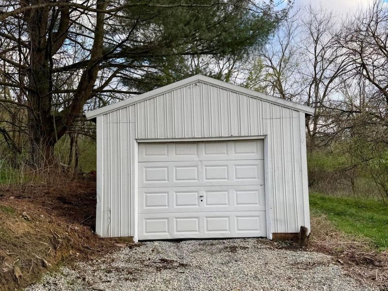 139 W High Street, Glenford, OH 43739 Photo 4