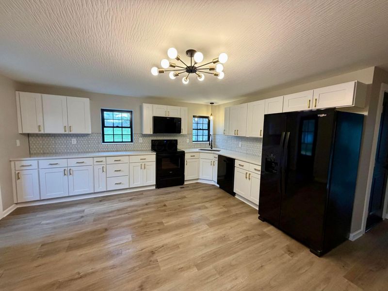 139 W High Street, Glenford, OH 43739 Photo 6