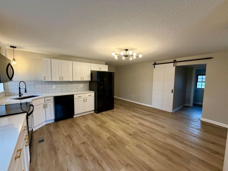 139 W High Street, Glenford, OH 43739 Photo 7