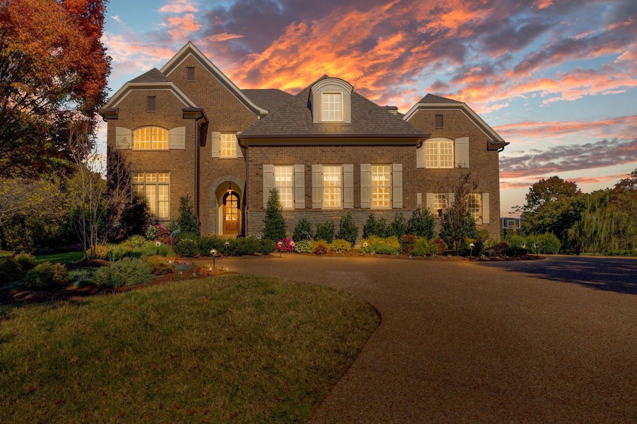 412 Legends Park Cir , Franklin, TN 37069 Main Photo