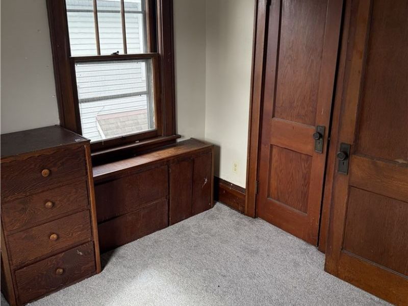 49 W Salome Avenue, Akron, OH 44310 Photo 8