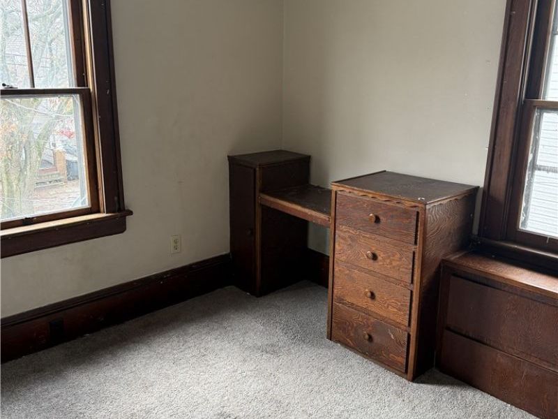 49 W Salome Avenue, Akron, OH 44310 Photo 9