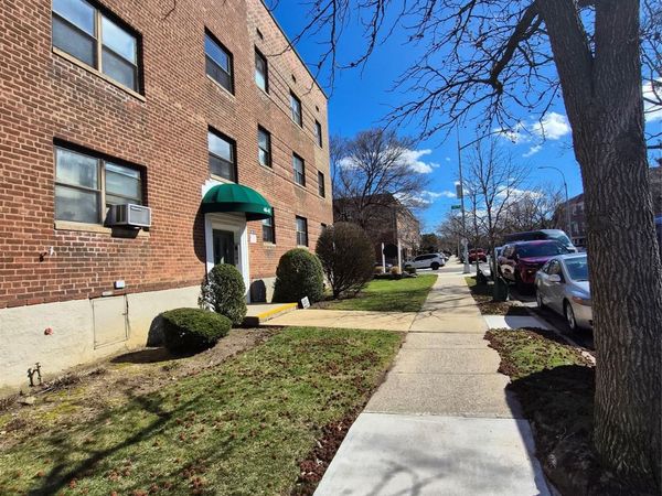 46-41 215 Street , Unit 2B, Bayside, NY 11361