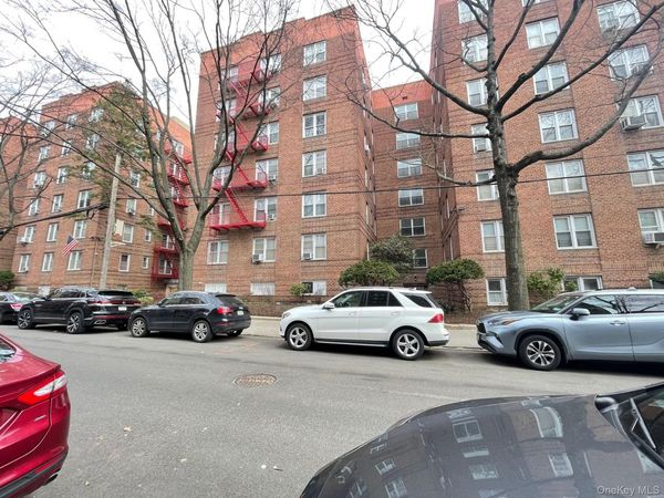 43-35 union Street , Unit 2M, Flushing, NY 11355