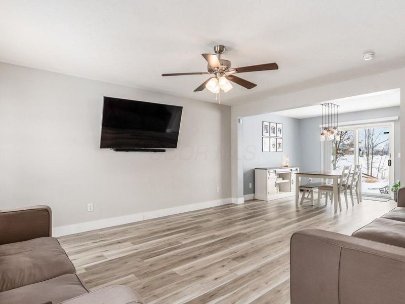 156 Glen Crossing Drive, Etna, OH 43062 Photo 6