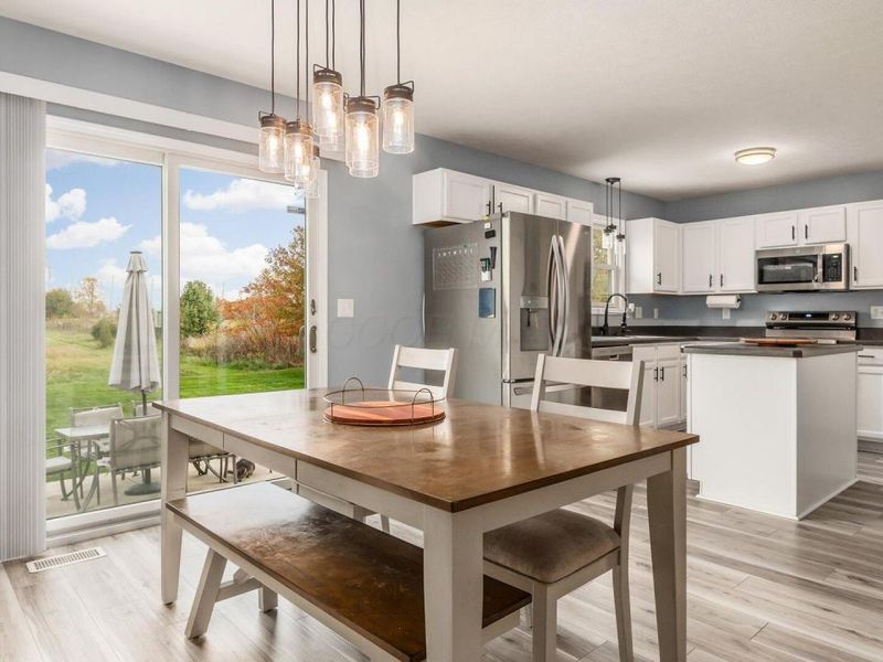 156 Glen Crossing Drive, Etna, OH 43062 Photo 8