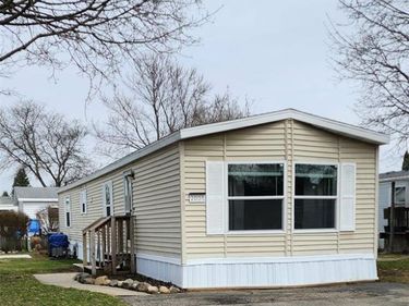 2005 Marmoor Dr, Shelby Twp, MI 48317