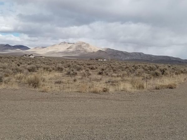 330 Eagle Place, Smith, NV 89430