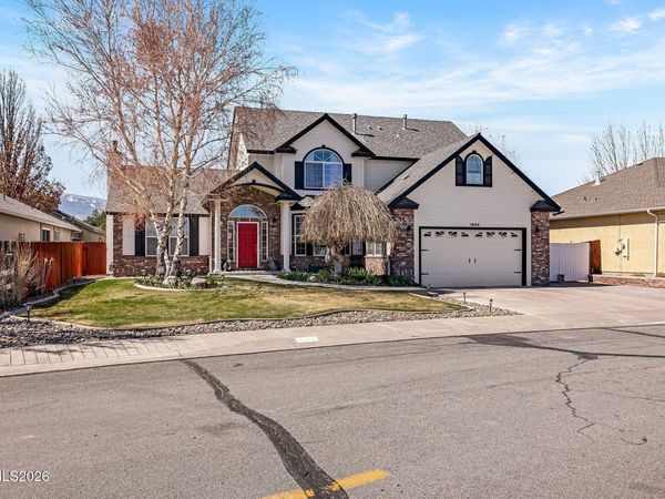 1666 Dogleg Road, Carson City, NV 89701