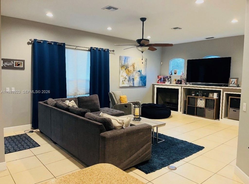 330 Glen Club Dr. , Debary, FL 32713 Photo