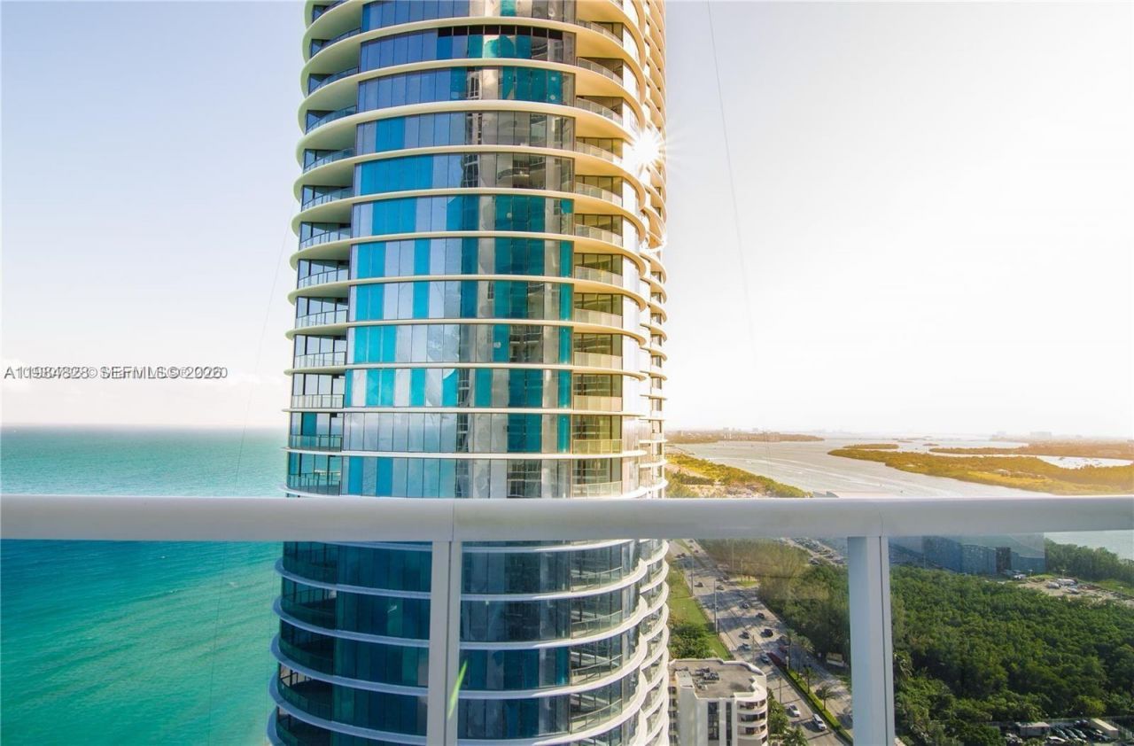15811 Collins Ave, Unit 2602, Sunny Isles Beach, FL 33160 Photo