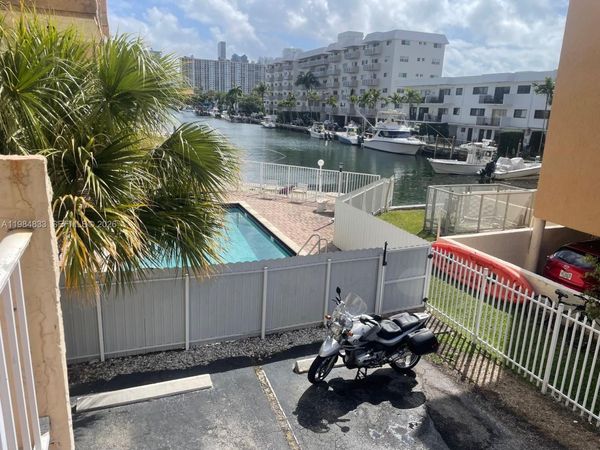 3522 NE 171st St, Unit 206, North Miami Beach, FL 33160