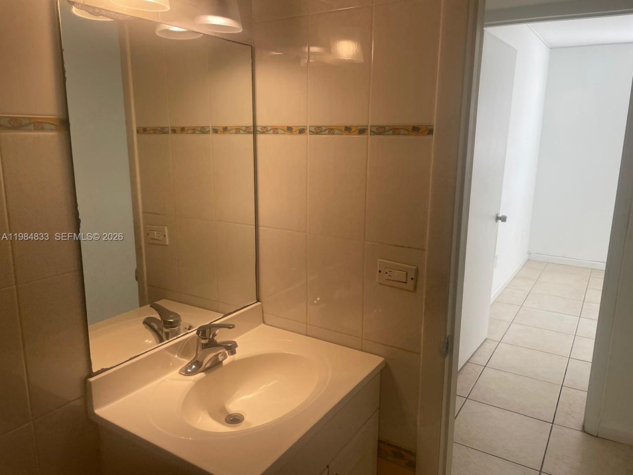 3522 NE 171st St , Unit 206, North Miami Beach, FL 33160 Photo