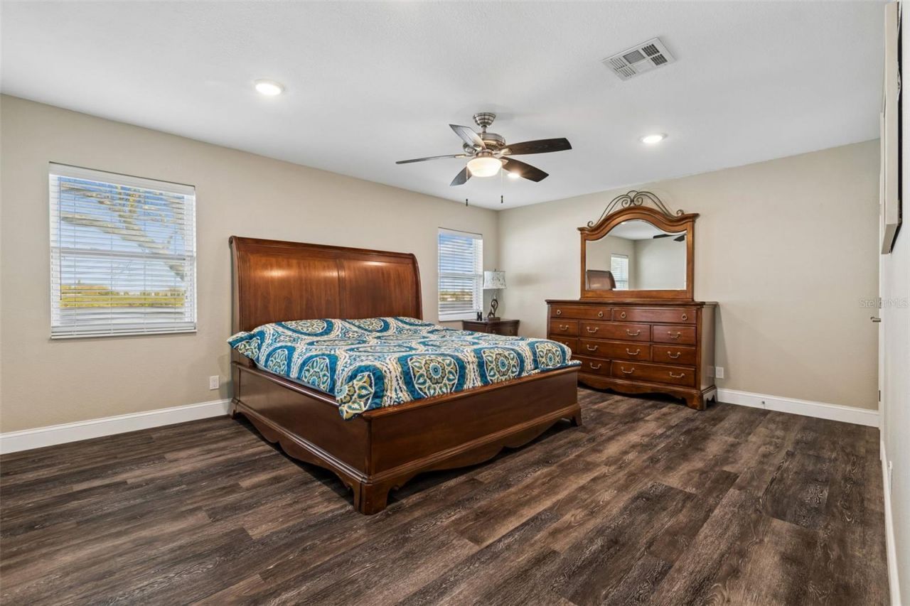 9901 Bay Drive, Gibsonton, FL 33534 Photo