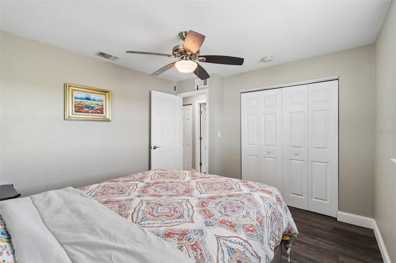 9901 Bay Drive, Gibsonton, FL 33534 Photo