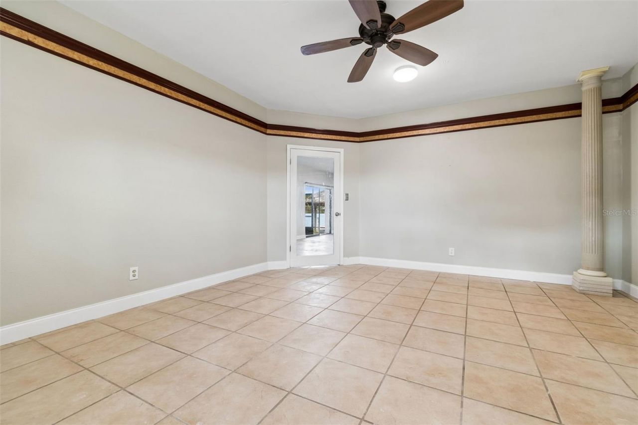 9901 Bay Drive, Gibsonton, FL 33534 Photo