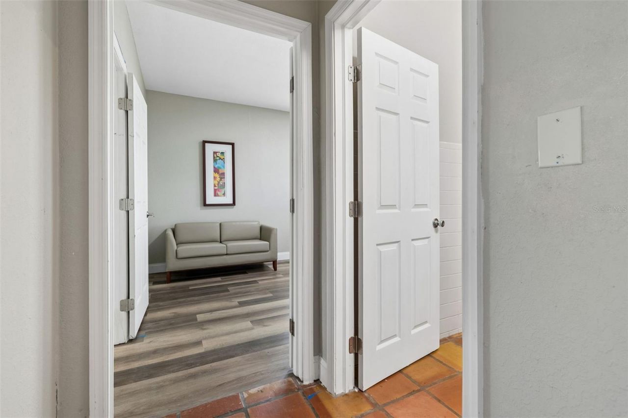 9901 Bay Drive, Gibsonton, FL 33534 Photo