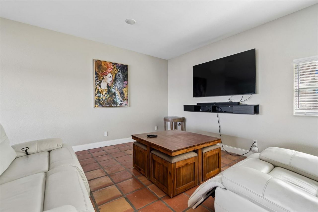 9901 Bay Drive, Gibsonton, FL 33534 Photo