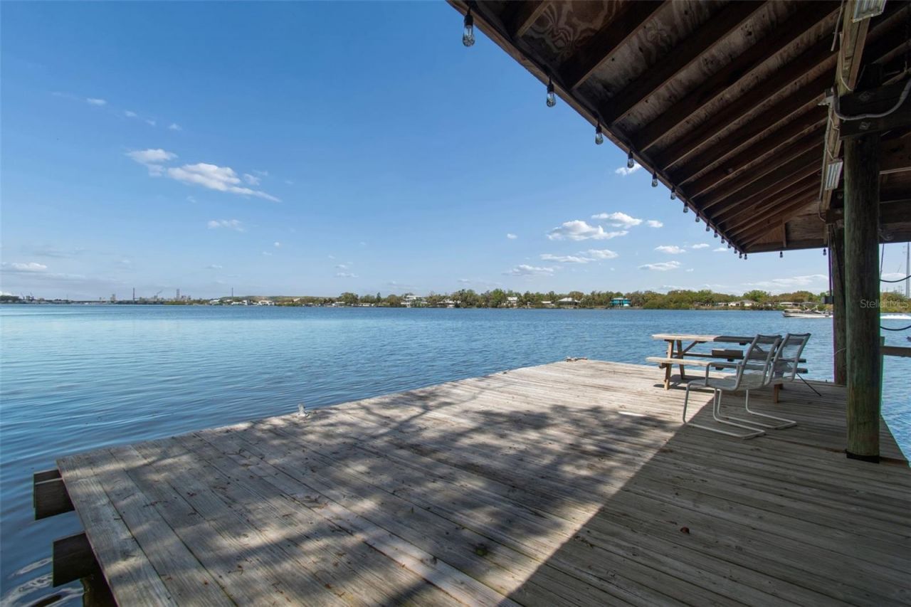 9901 Bay Drive, Gibsonton, FL 33534 Photo