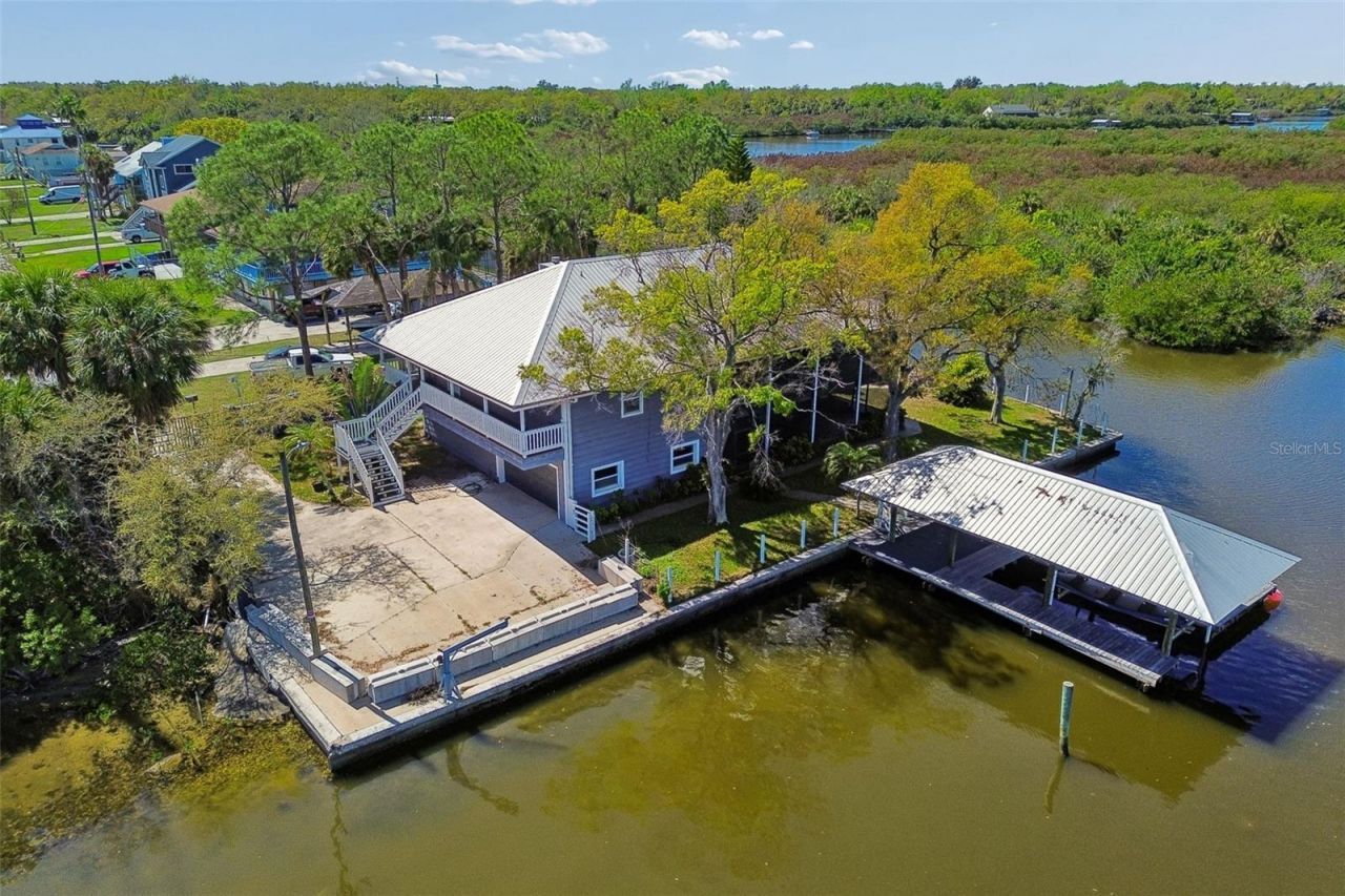 9901 Bay Drive, Gibsonton, FL 33534 Photo