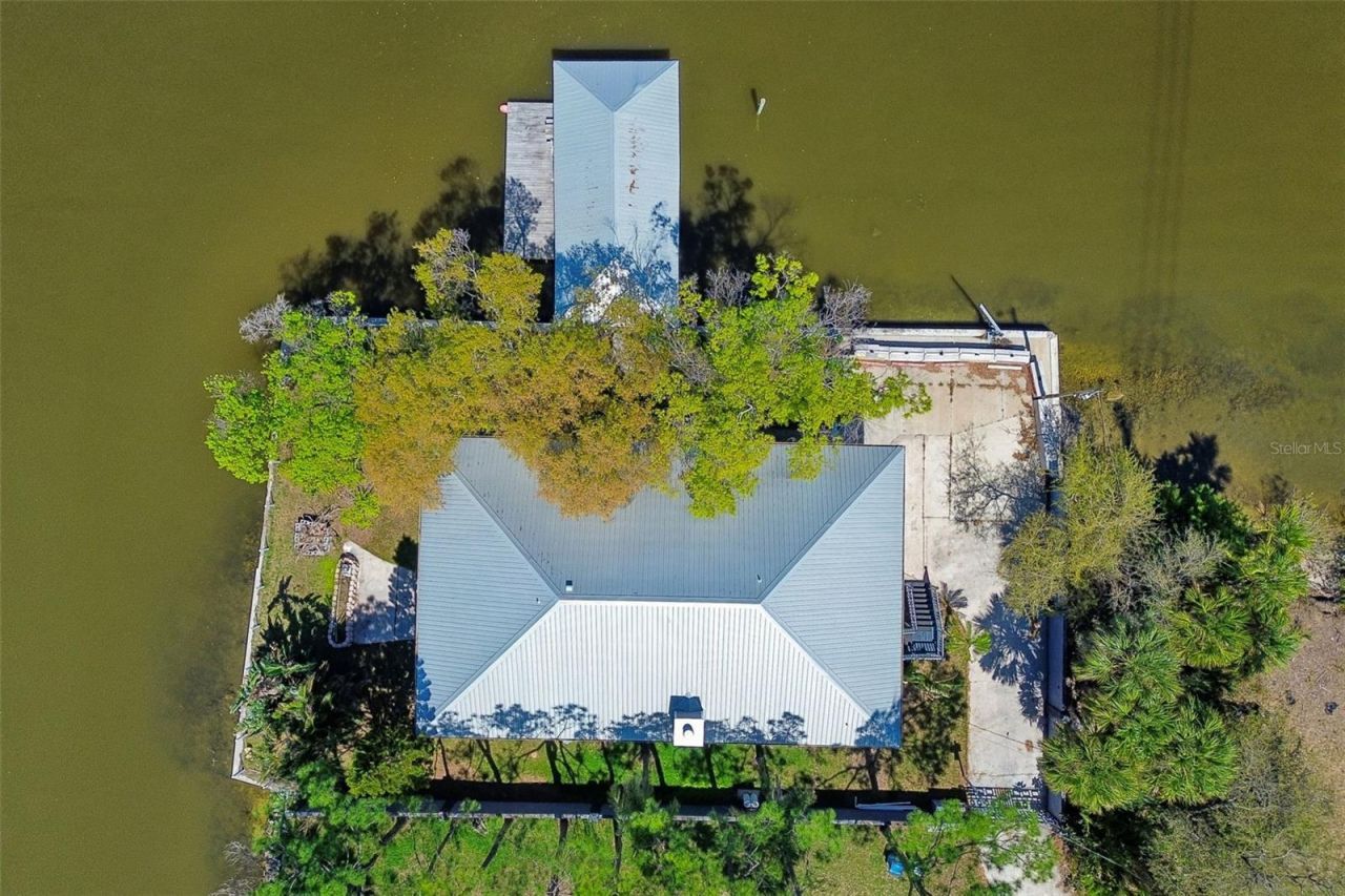 9901 Bay Drive, Gibsonton, FL 33534 Photo