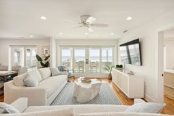 603 E Arctic Avenue photo 4