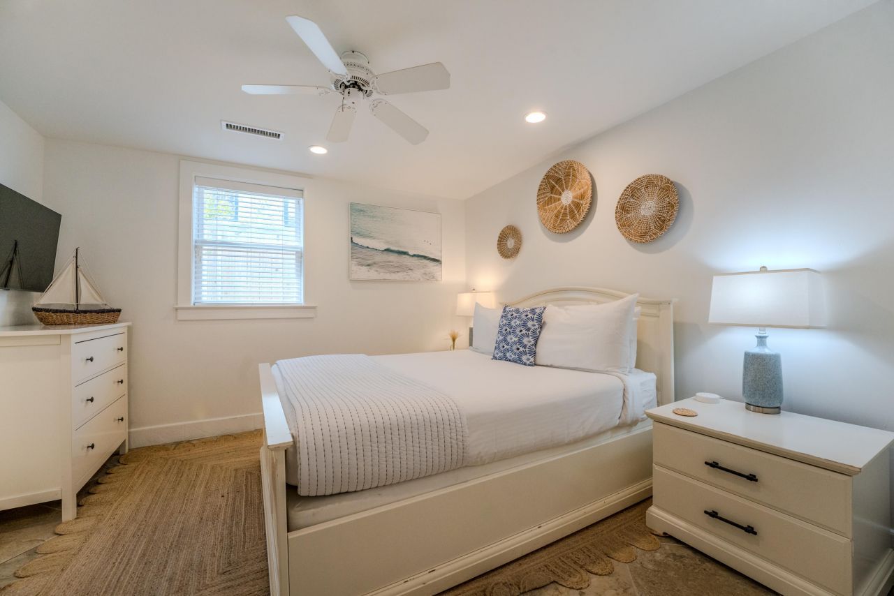 603 E Arctic Avenue Photo 40