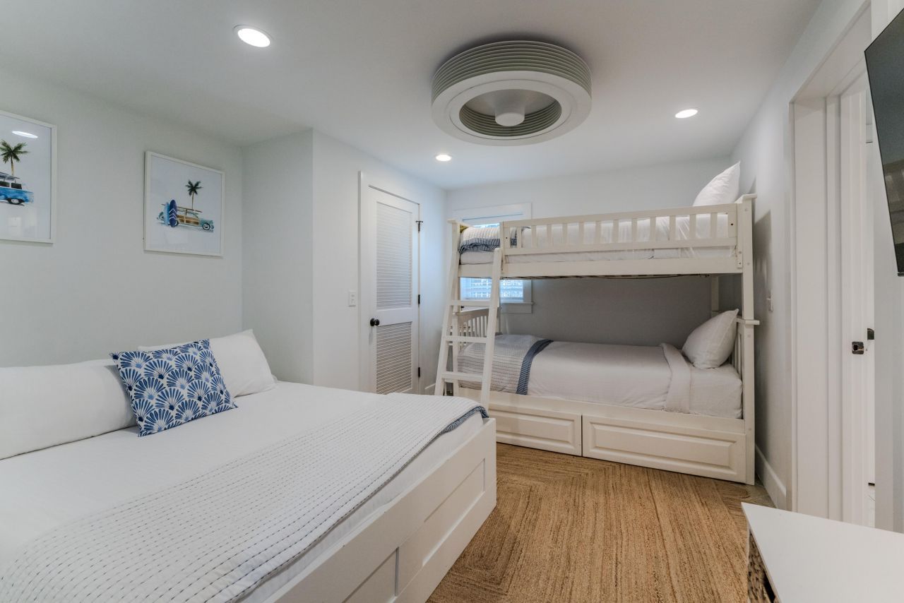 603 E Arctic Avenue Photo 48