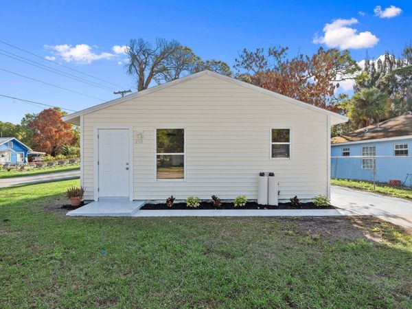 210 N 22nd Street, Fort Pierce, FL 34950