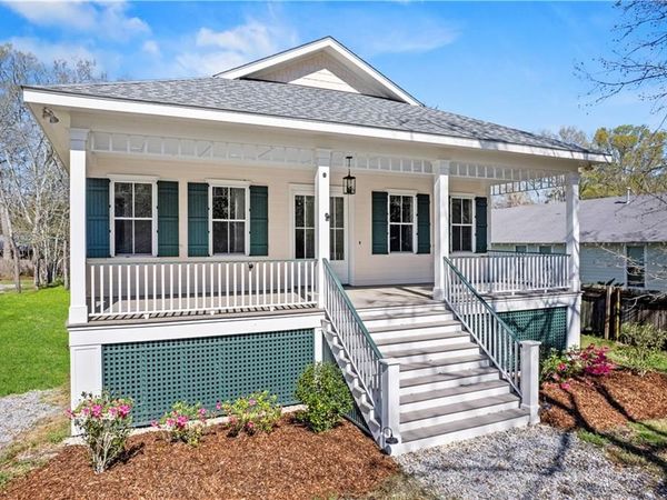 324 LAMARQUE Street , Mandeville, LA 70448