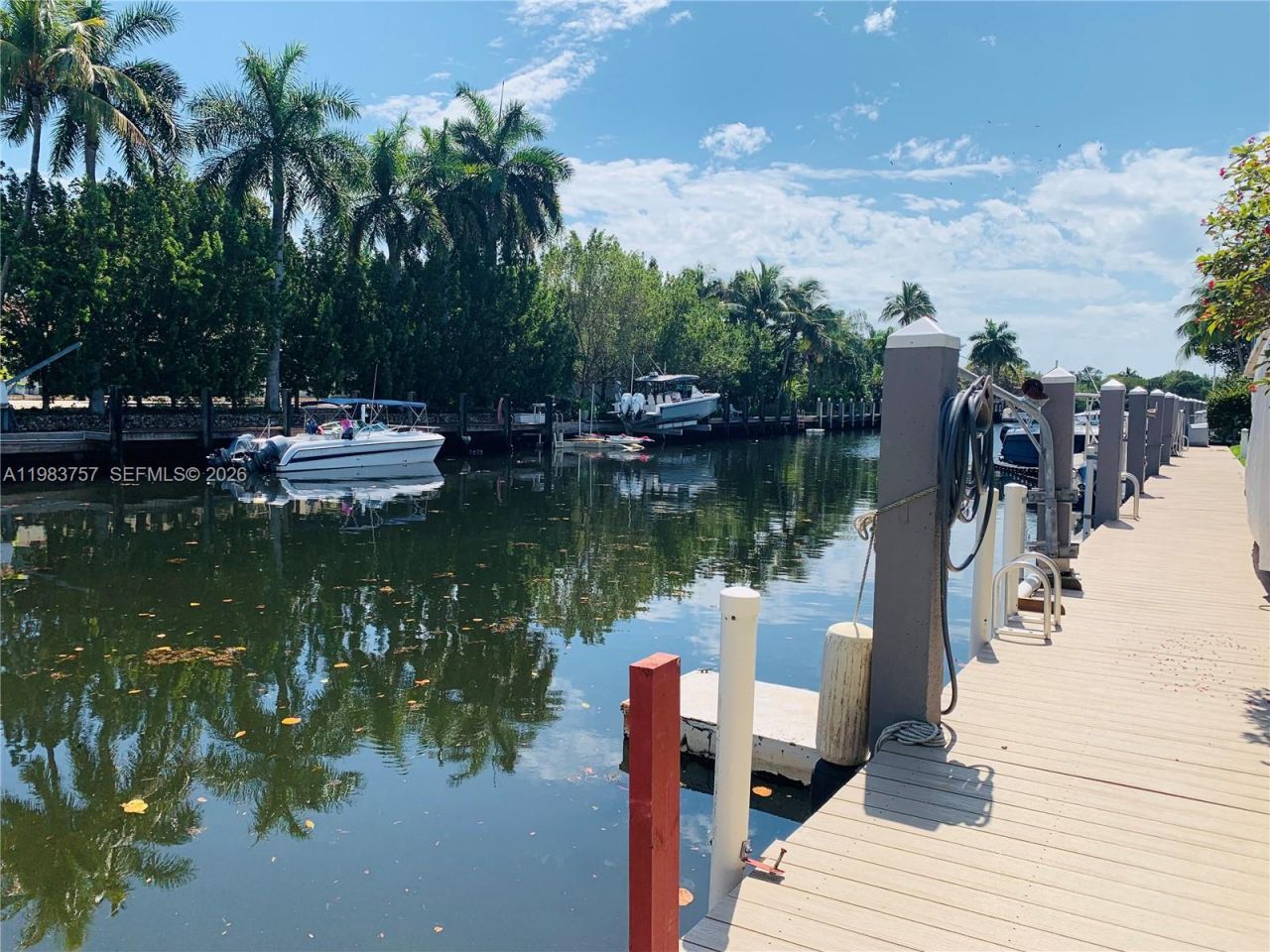 6815 Edgewater Dr, Unit 105, Coral Gables, FL 33133 Photo