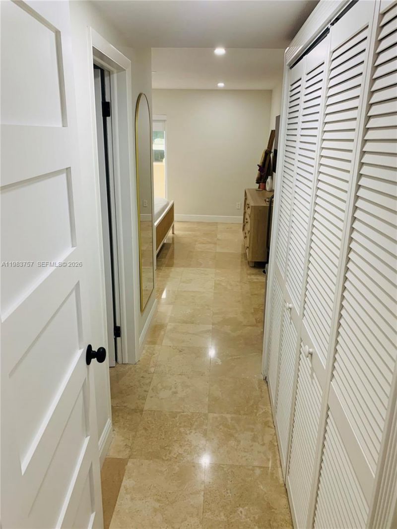 6815 Edgewater Dr, Unit 105, Coral Gables, FL 33133 Photo