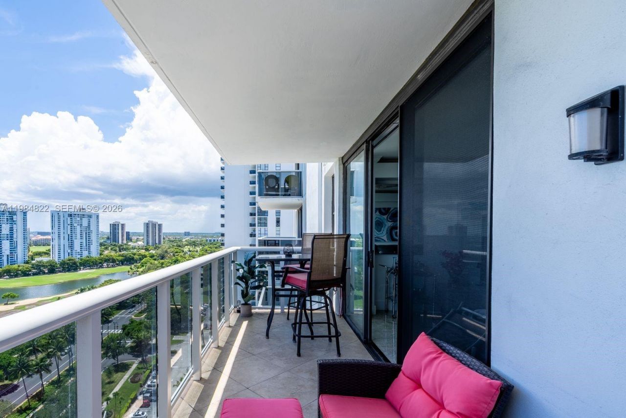3675 N Country Club Dr, Unit 1907, Aventura, FL 33180 Photo