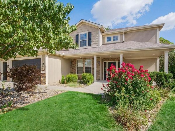 875 Clearview Drive, Lansing, KS 66043