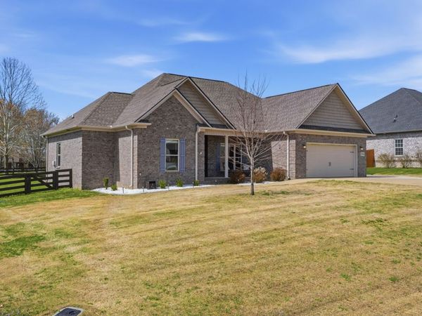 5006 Rainier Dr, Chapel Hill, TN 37034