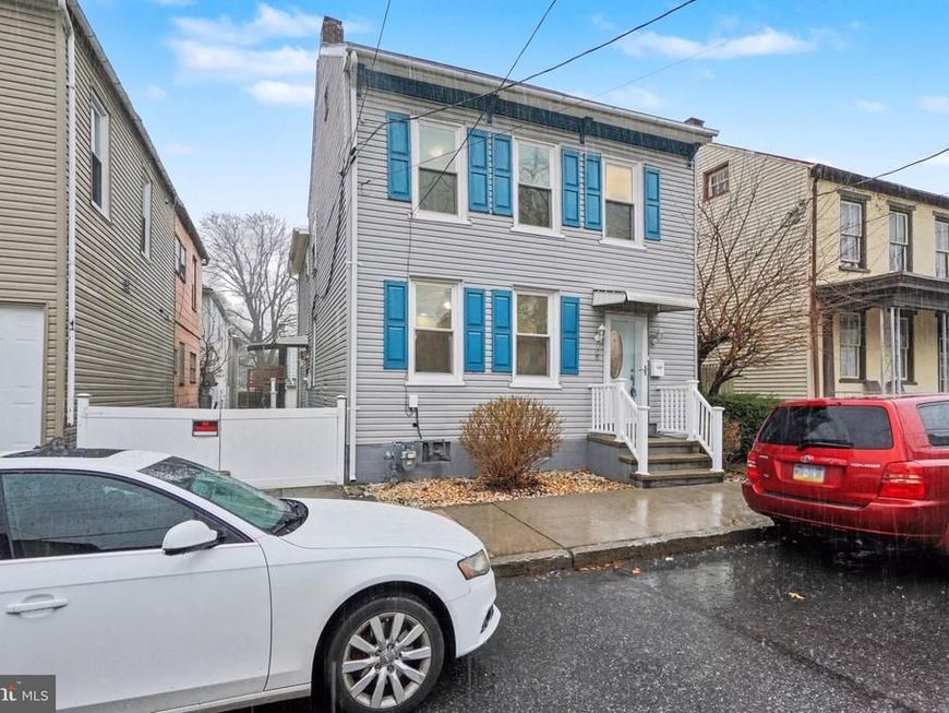 808 Locust Street, Lebanon, PA 17042 Main Photo