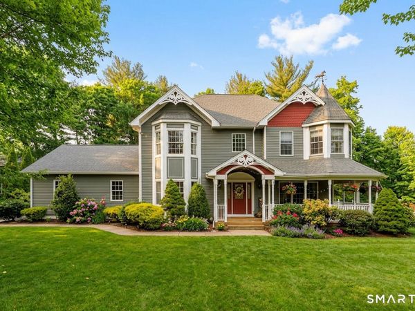 9 Brockway, Ellington, CT 06029