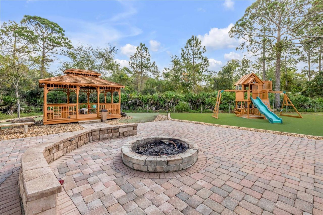 4075 Crestwood Manor Drive, New Smyrna Beach, FL 32168 Photo