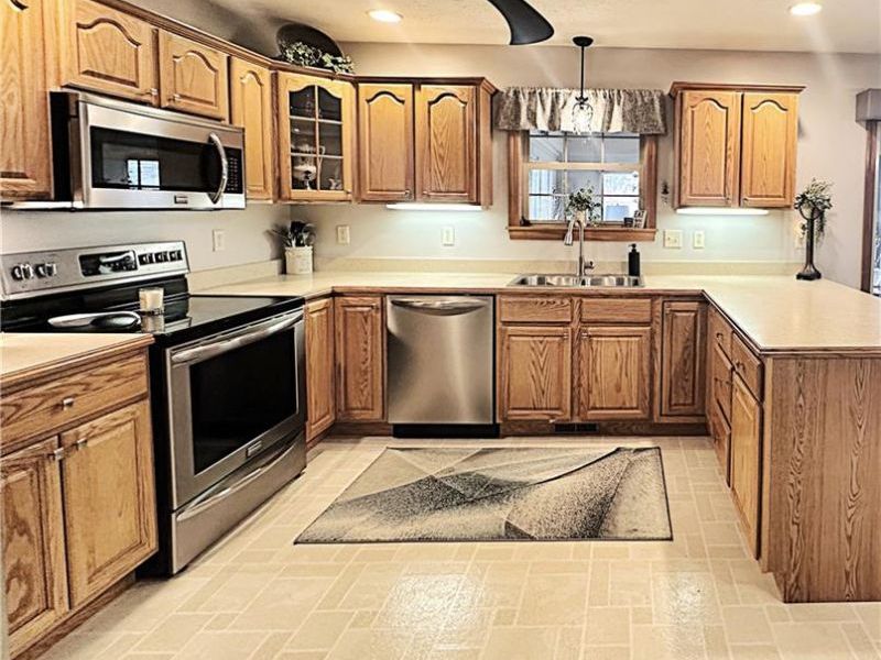 1480 Maplecrest Drive, Troy, OH 45373 Photo 12