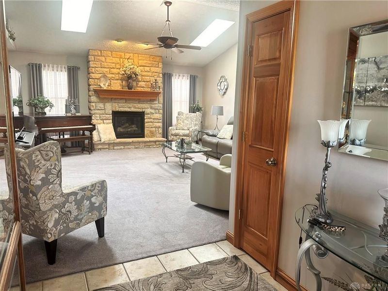 1480 Maplecrest Drive, Troy, OH 45373 Photo 3