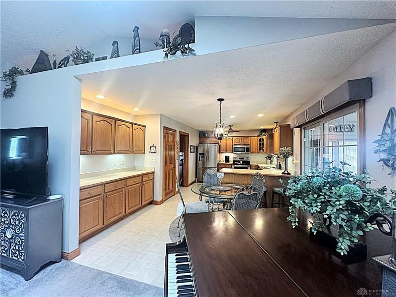 1480 Maplecrest Drive, Troy, OH 45373 Photo 8