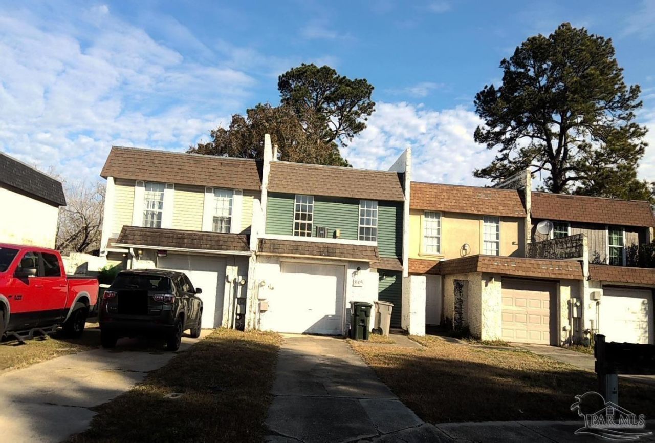 843 Esconditas Pl, Pensacola, FL 32506 Main Photo