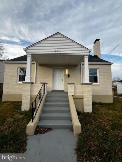 234 Short Street, Front Royal, VA 22630 Main Photo