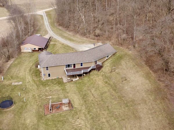 9859 Spring Road, Mount Hope, WI 53816